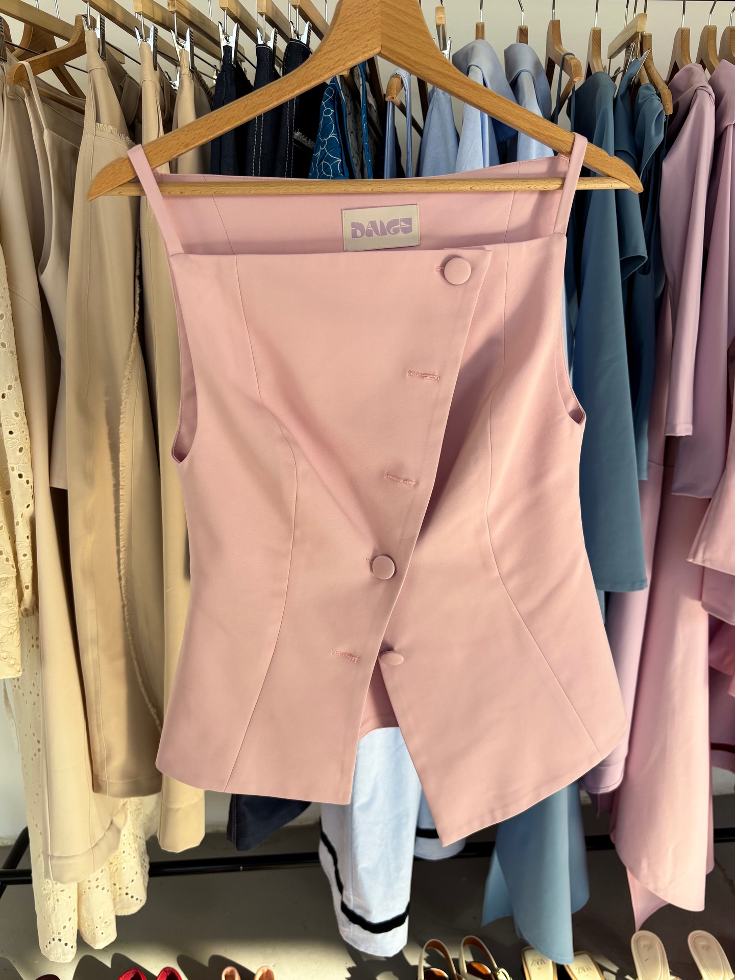 Minden részletben ott a tudatosság – és egy csipet játékosság.