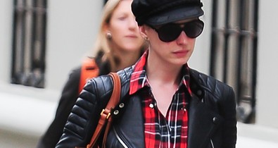 Időszerű beszerzés: kockás ing!