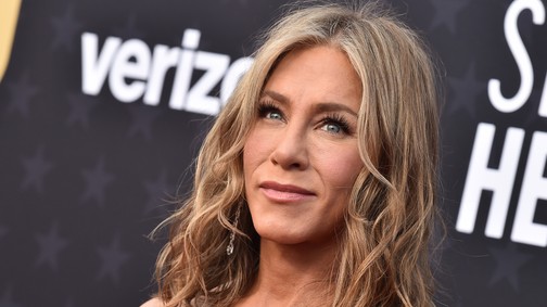 Jennifer Aniston arcáról egy kommentelő: „Elvesztette minden bájosságát. Miért nem hagyja békén, hogy természetesen öregedjen?”