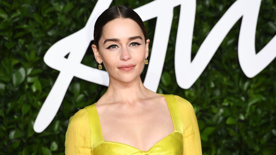 Emilia Clarke minden, csak nem duci, mégis így hivatkoztak rá a Sárkányok háza bemutatóján