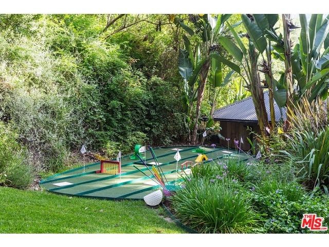 Jennifer Lopez új álomotthonától leesik az állad