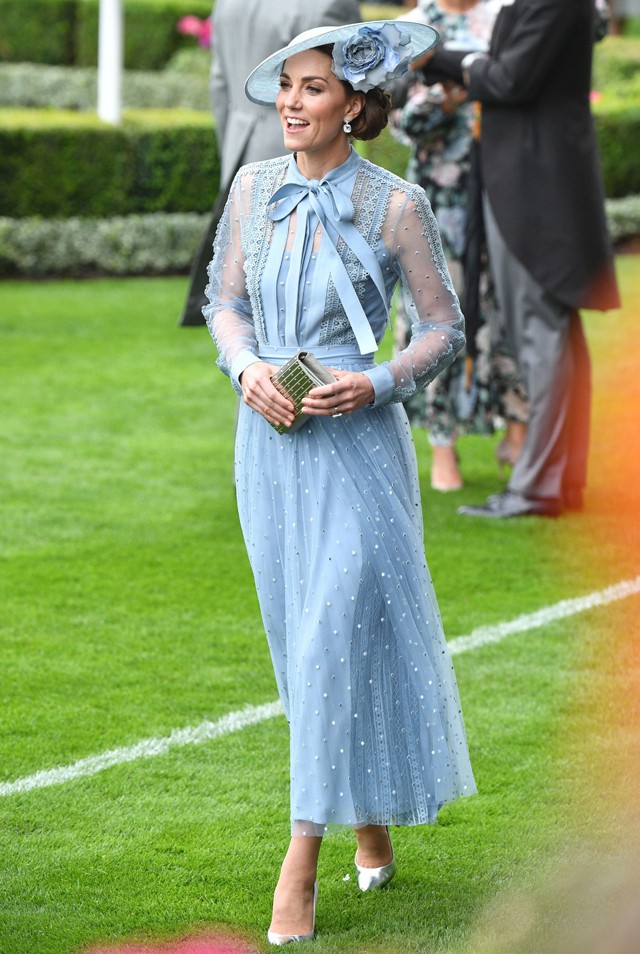 Kate Middleton egy Elie Saab ruhában