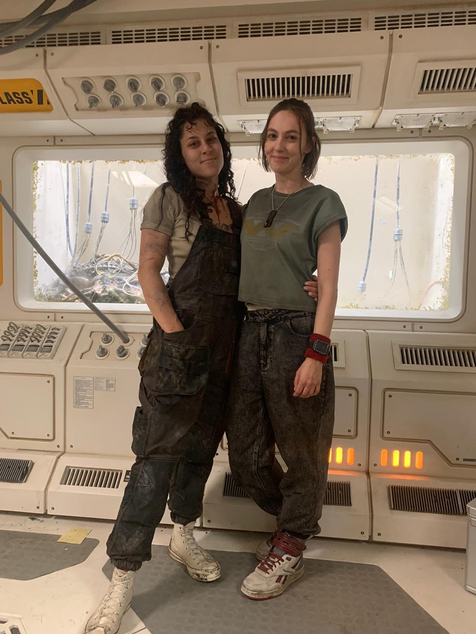 Kinga és Gerda az Alien: Romulus forgatásán