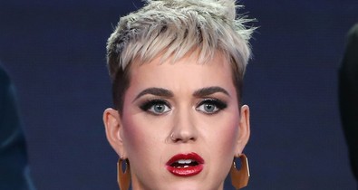Katy Perry szomorú bohócnak öltözött