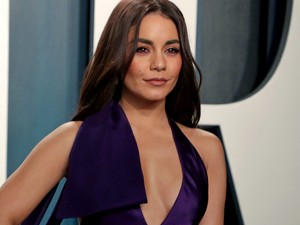 Vanessa Hudgens egy olyan dögös táncot lenyomott bikiniben, hogy csak pislogtunk