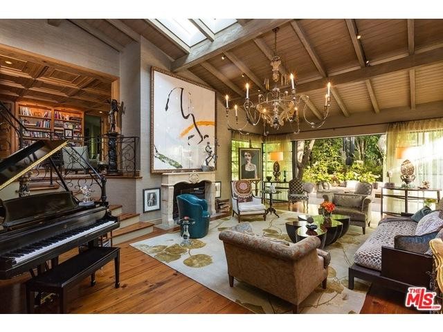 Jennifer Lopez új álomotthonától leesik az állad