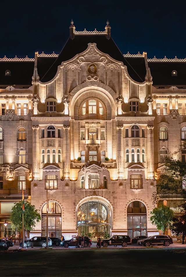 Az ünnepek alatt is kell egy kis kényeztetés! Öltöztesd 24 karátos aranyba az arcbőröd!