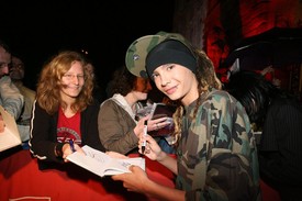 2006-ban már rengetegen rajongtak érte, a tinilányok egyik legnagyobb kedvence volt. 