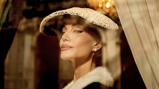 Angelina Jolie olyan arcát mutatja meg a Maria című filmben, amit még soha nem láthattunk