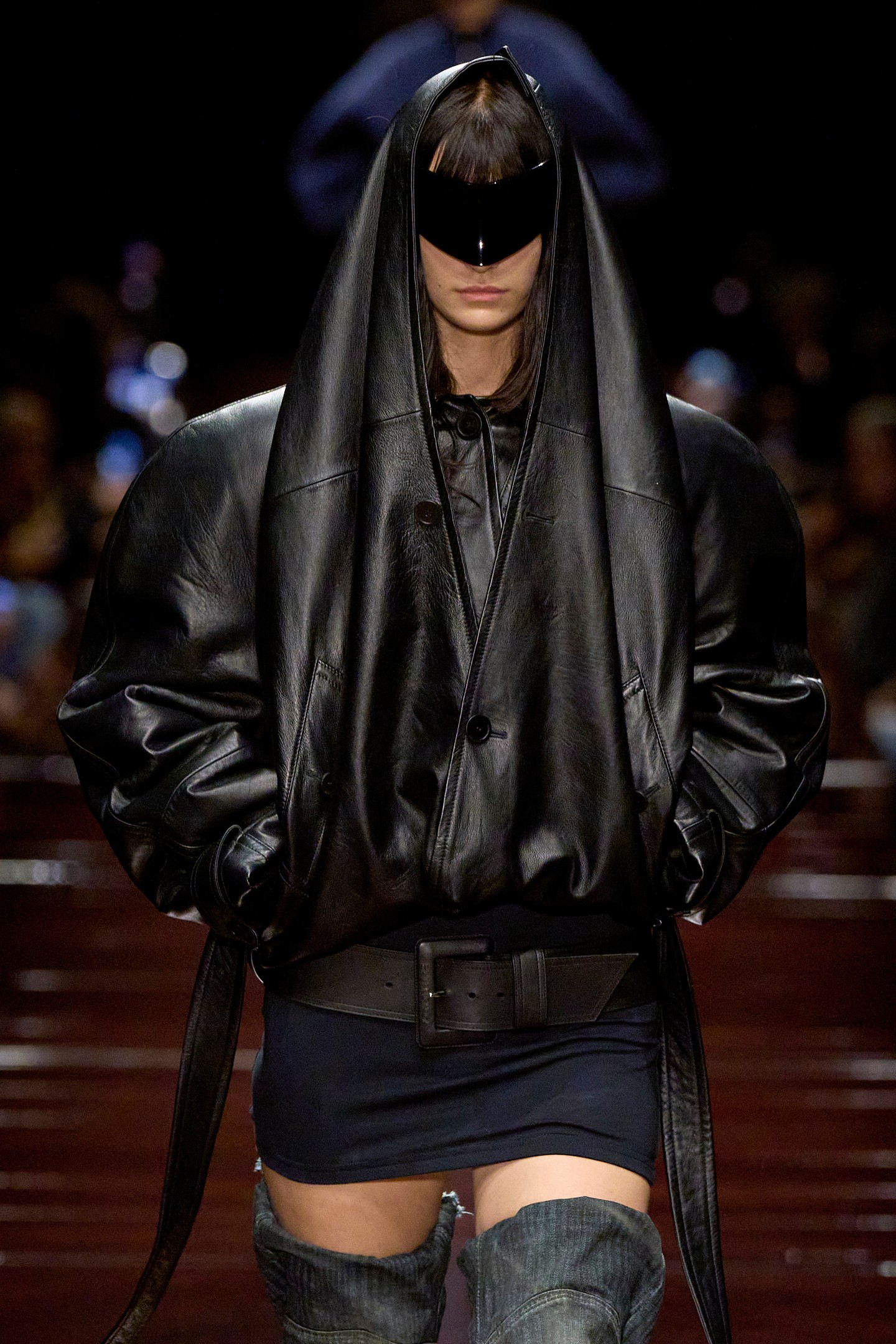 Bomberdzseki Balenciaga 2025 tavasz-nyár