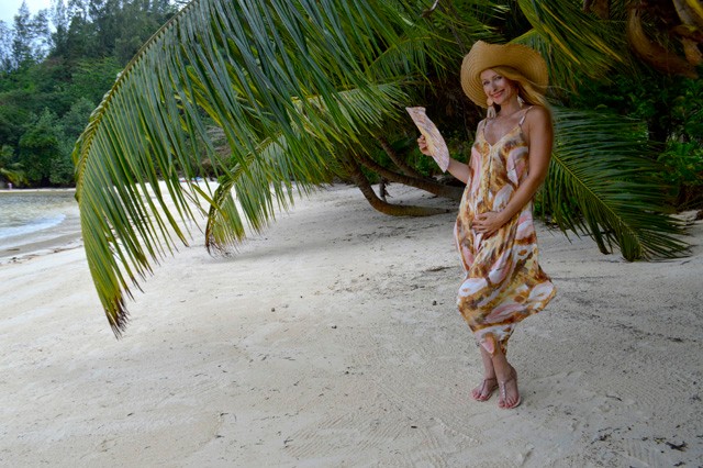 Csillag Zsuzsi a Seychelles-szigetekről mutatja be a hét legjobb szettjeit