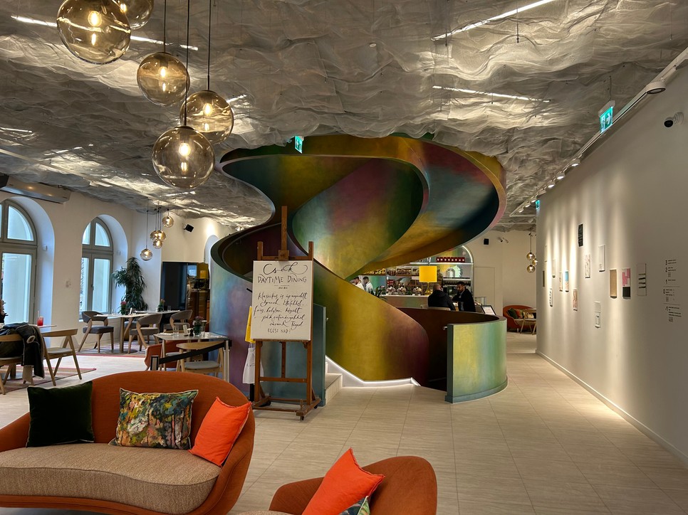 Csók Bisztró: Színek és ízek harmóniája az Andrássy úton