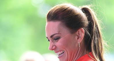 Katalin hercegné elegáns kabátruhájától elállt a szavunk