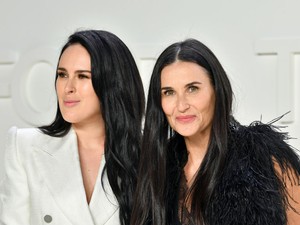 Demi Moore és Bruce Willis lánya édesanyja ikonikus bikinijében pózol - 30 évvel azután, hogy a színésznő viselte