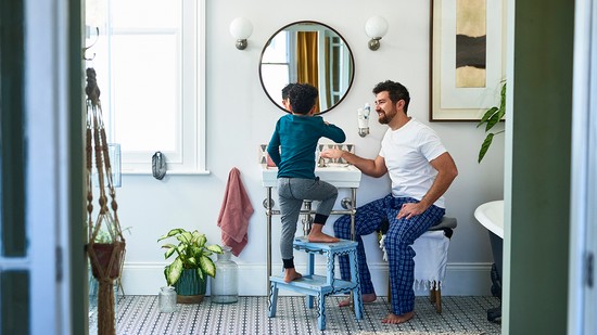 Gyereknevelés munka mellett – Ezek a jogok illetnek meg az Európai Unióban