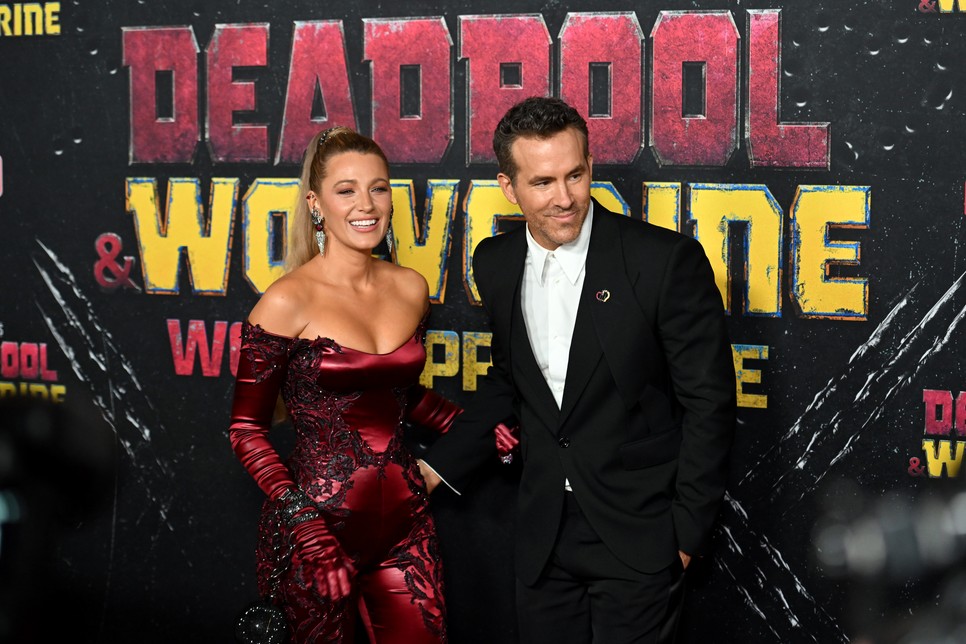 A Deadpool és Rozsomák premierjén Blake Lively támogatta férjét