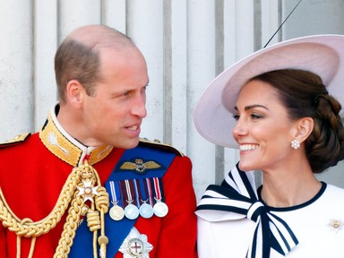 Ez volt az a pillanat, amikor Vilmos herceg megfeledkezett magáról: a kamerák előtt érintette meg Katalin hercegnét