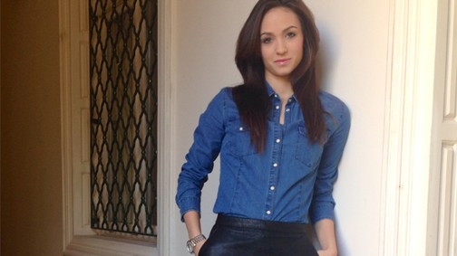 Balettpróbára is csinosan megy a táncos