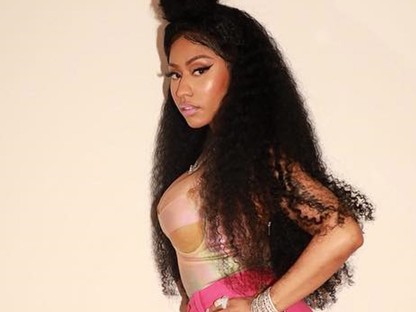 Nicki Minaj arclánca a legfurcsább ékszer, amit valaha láttál! 