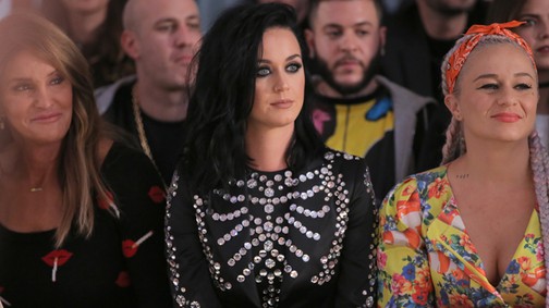 Katy Perry: közös pasi, közös szelfi!