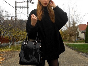 Anyukája szekrényéből öltözik a topmodell