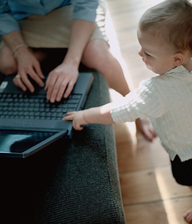 Így éltem meg anyaként a karantént: A GLAMOUR vezető szerkesztőjének őszinte beszámolója