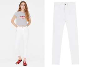 Pull and Bear - 3995 Ft