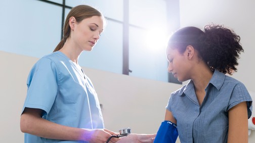 Sokat fáj a fejed? Lehet hogy magas a vérnyomásod