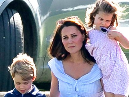 Elolvadsz! Sarolta bukfencezik, György gyalogpólózik - hétvégi piknik a hercegi családban