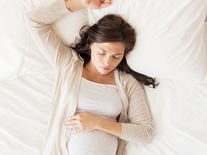 7 tipp, hogy pihentető legyen az alvás várandósan is