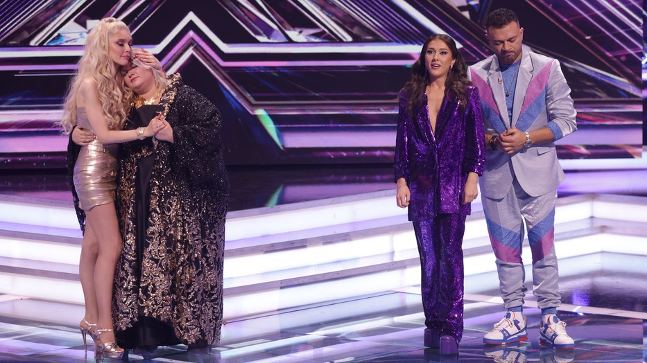 Helfy Alexa esett az X-Faktor elődöntőjéből