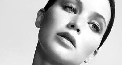 Jennifer Lawrence lép Mila Kunis helyére