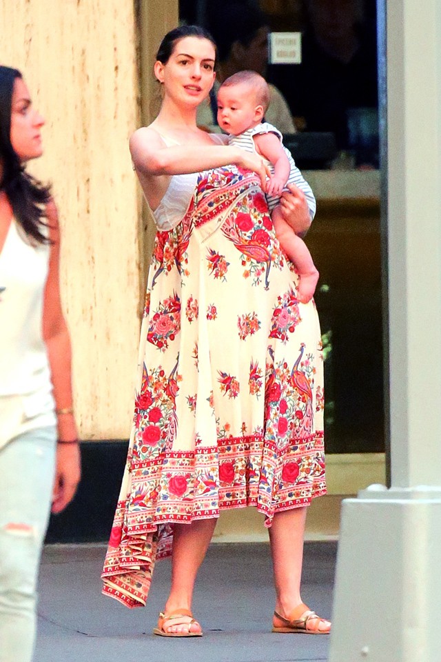 anne hathaway, adam schulman, csecsemő, baba, szülés