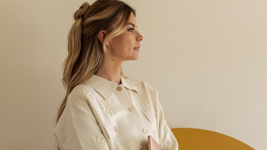 Priger Inez kényelmes szettje a mozgalmas munkanapokhoz