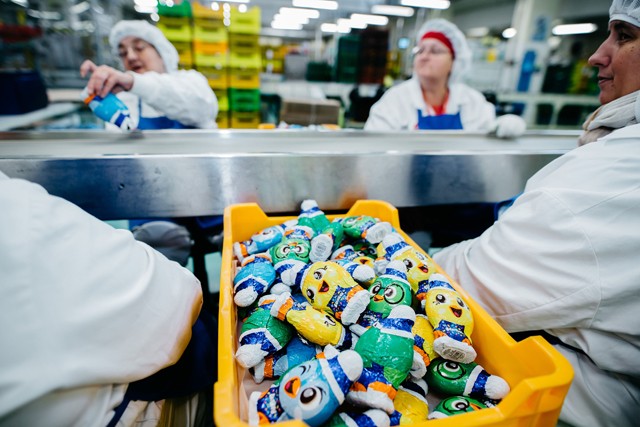 Új, teljesen egyedi formát és csomagolást kapnak a kedvenc karácsonyi csokijaid