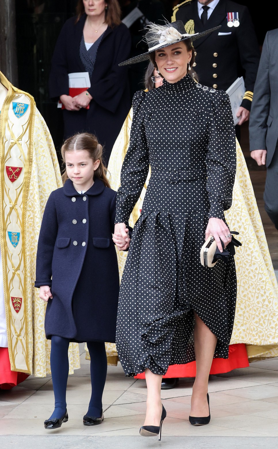 Katalin Diana hercegné stílusából inspirálódik, fantasztikus 80-as éveket idéző szettben