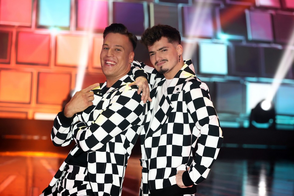 T. Danny énekes, rapper és Marics Peti énekes