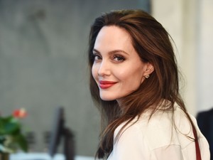 Angelina Jolie megtalálta a tökéletes nyári ruhát