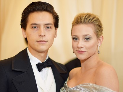 Cole Sprouse megható szavaitól elsírod magad - Megerősítette szakításukat Lili Reinharttal