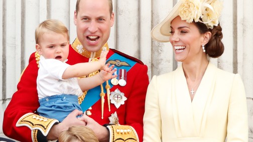 Katalin nélkül kíván Vilmos kellemes ünnepeket a 3 poronttyal