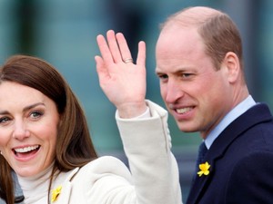 Katalin hercegné legyőzte Vilmos herceget, ráadásul szoknyában és magassarkúban 