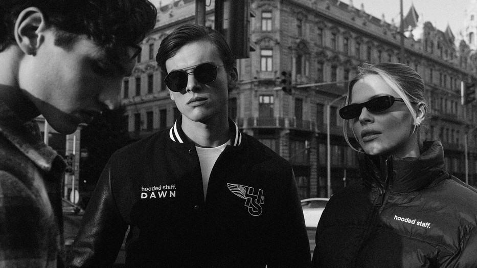 A DAWN kollekció a hooded staff. felemelkedését hivatott képviselni