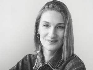 „Szerintem szakmailag abszolút a csúcson vagyok, mert amit mi itt a GLAMOUR-nál csinálunk, az ragyog” - Csillag Szilvia divatszerkesztővel beszélgetünk az elmúlt évekről