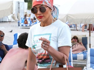 Jennifer Lopez a legdögösebb tengerparti szerelésben