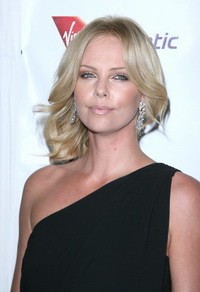 charlizetheron-rex-portre-812495c-200x-d00000CD6c3b218d95204.jpg