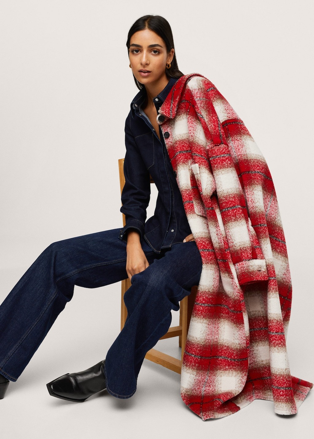 Kabát MANGO Committed 29995 Ft GLAMOUR-napokon 23995 Ft