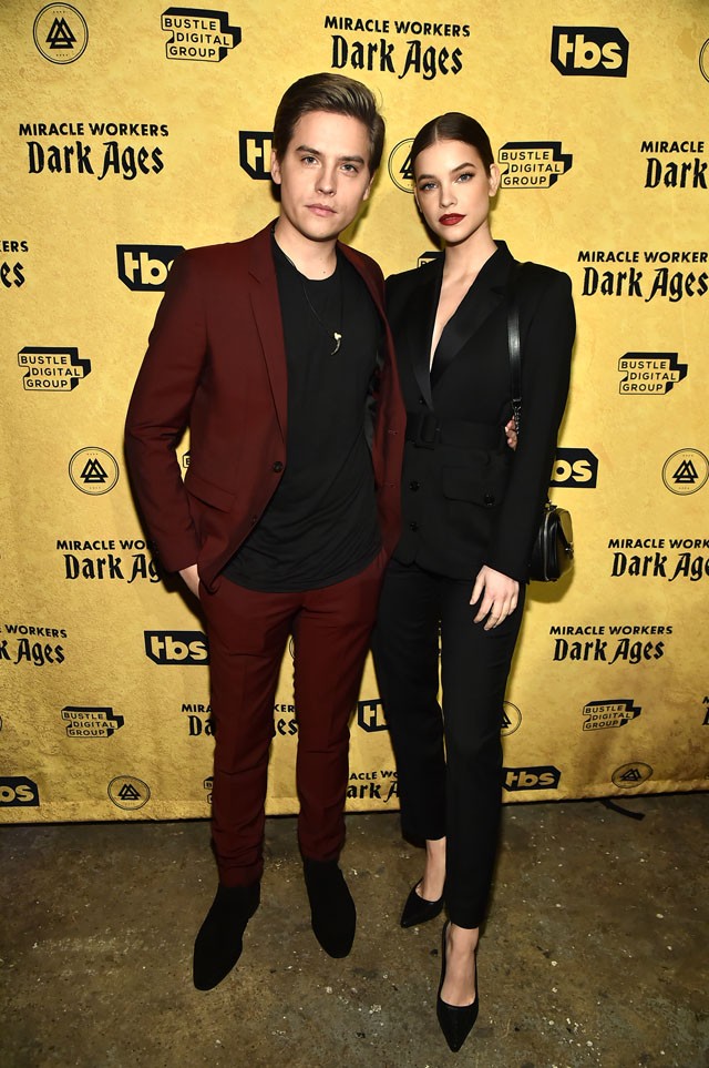 Palvin Barbi és Dylan Sprouse maguk voltak a megtestesült elegancia New Yorkban