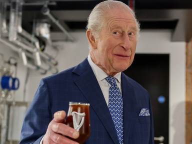 A királyi család furcsa karácsonyi hagyományában egy antik mérleg is főszerephez jut