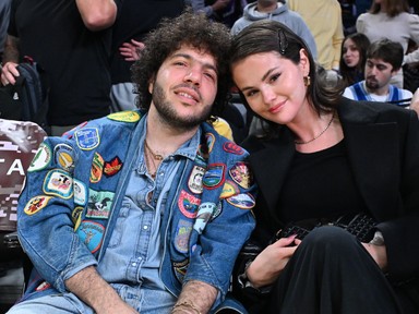 Selena Gomez elegánsan reagált a válását követelő rajongóknak, Instagramon üzent az énekesnő