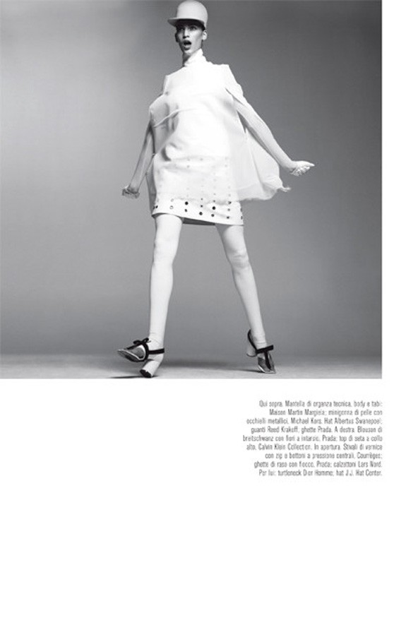 Axente Vanessa elbűvölő mosolya az olasz Vogue-ban